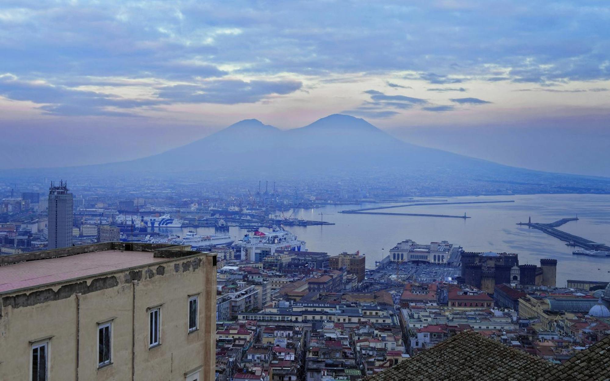 Home Smart Rent Appartamento Nei Pressi Di Via Toledo 2 Camere Da Letto Napoli Esterno foto