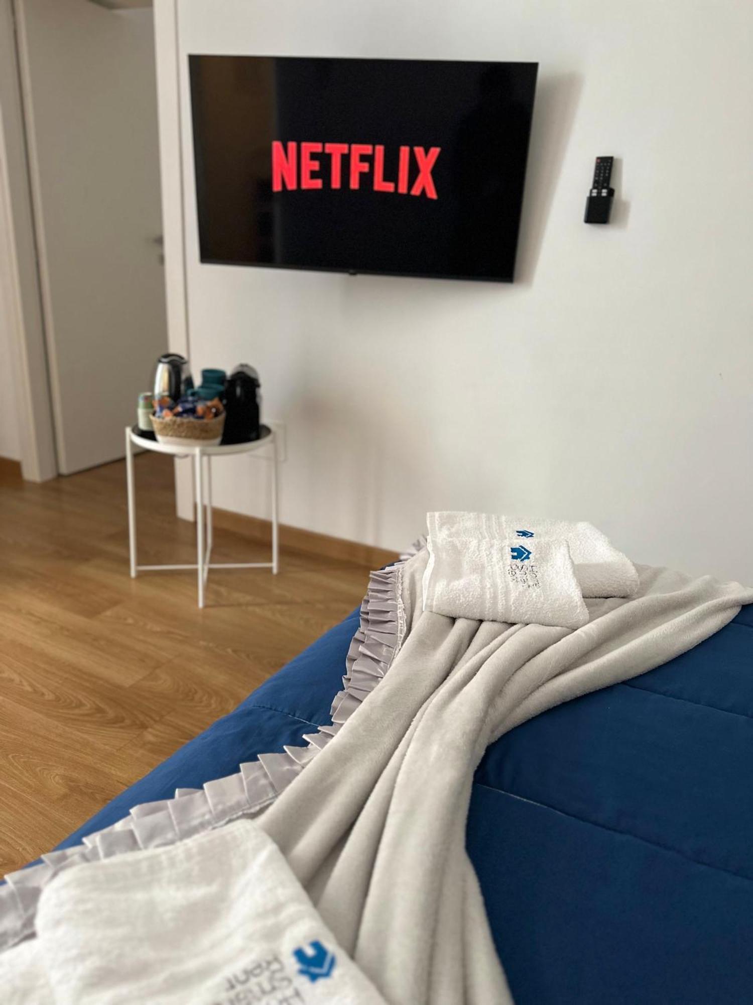 Home Smart Rent Appartamento Nei Pressi Di Via Toledo 2 Camere Da Letto Napoli Esterno foto