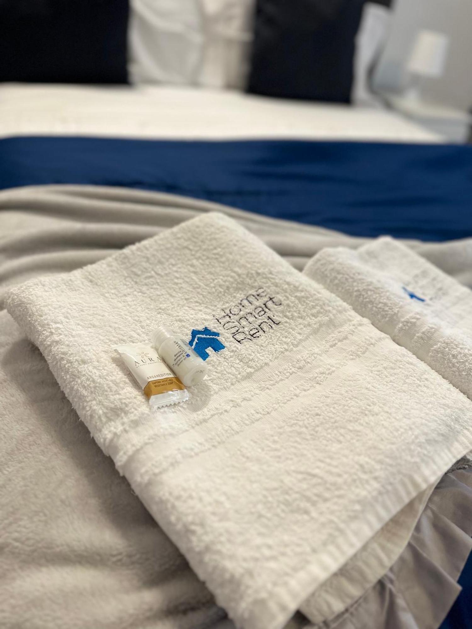 Home Smart Rent Appartamento Nei Pressi Di Via Toledo 2 Camere Da Letto Napoli Esterno foto